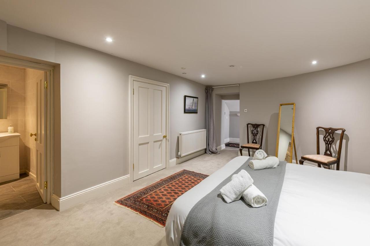 Georgian 2 Bed Apartment With 3 Bathrooms And Parking Exterior foto